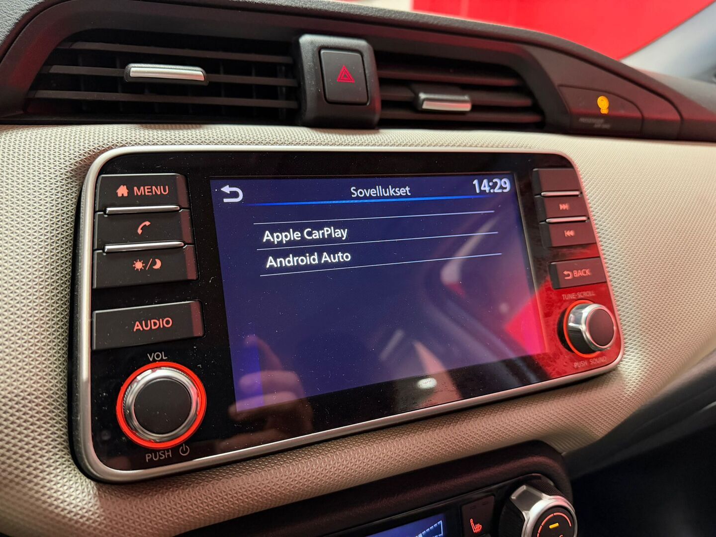 NISSAN Micra 2019