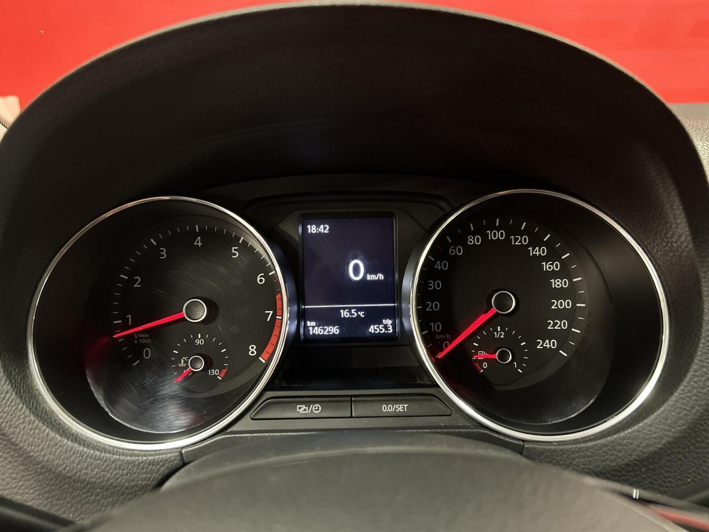 VOLKSWAGEN Polo 2017