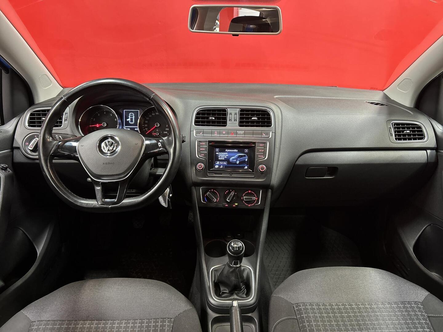 VOLKSWAGEN Polo 2017