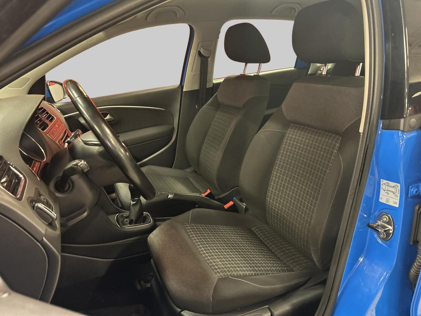 VOLKSWAGEN Polo 2017