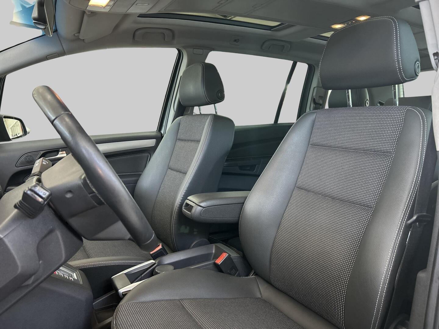 OPEL Zafira 2009