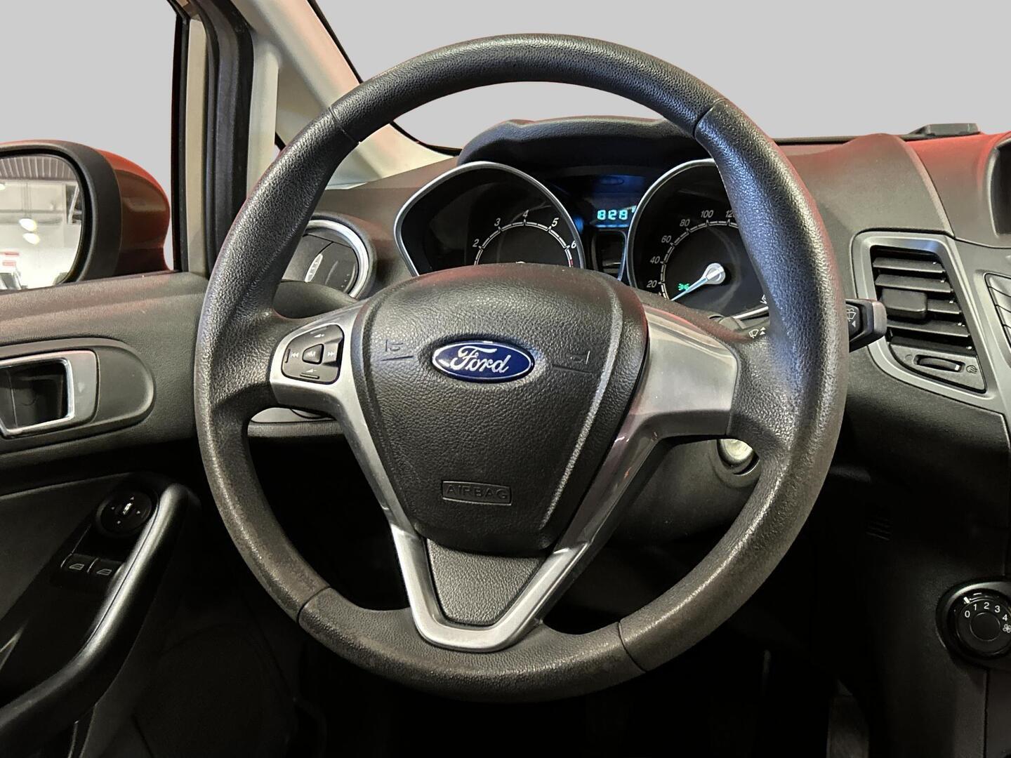 FORD Fiesta 2013