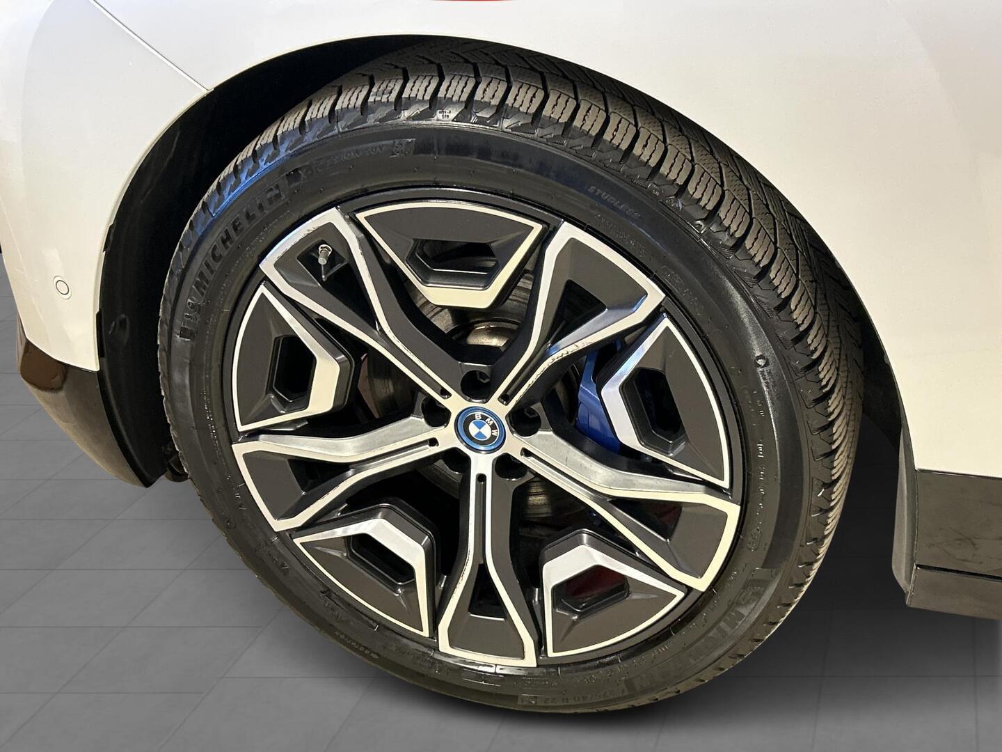 BMW iX 2023