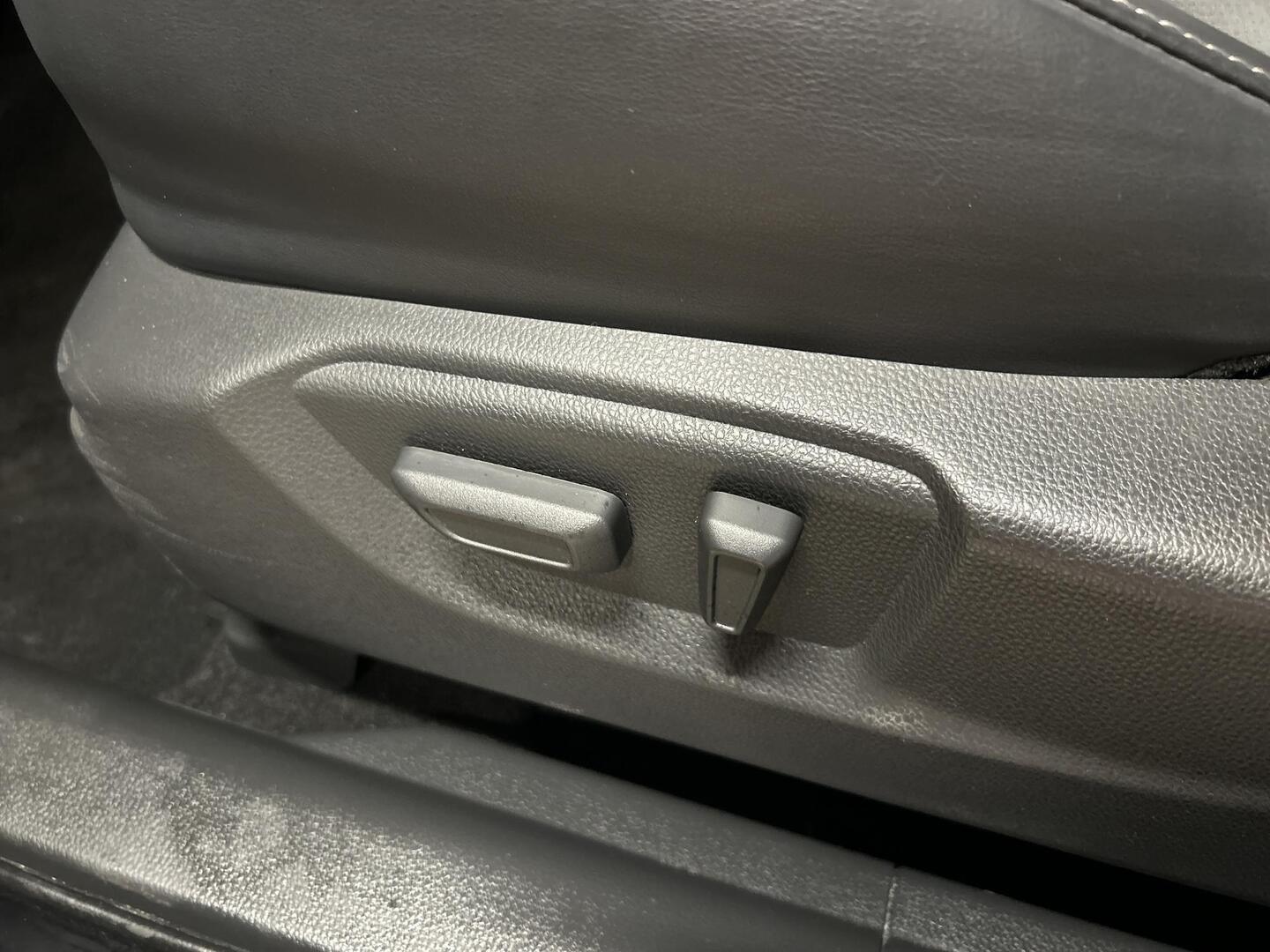 MITSUBISHI ECLIPSE CROSS 2024