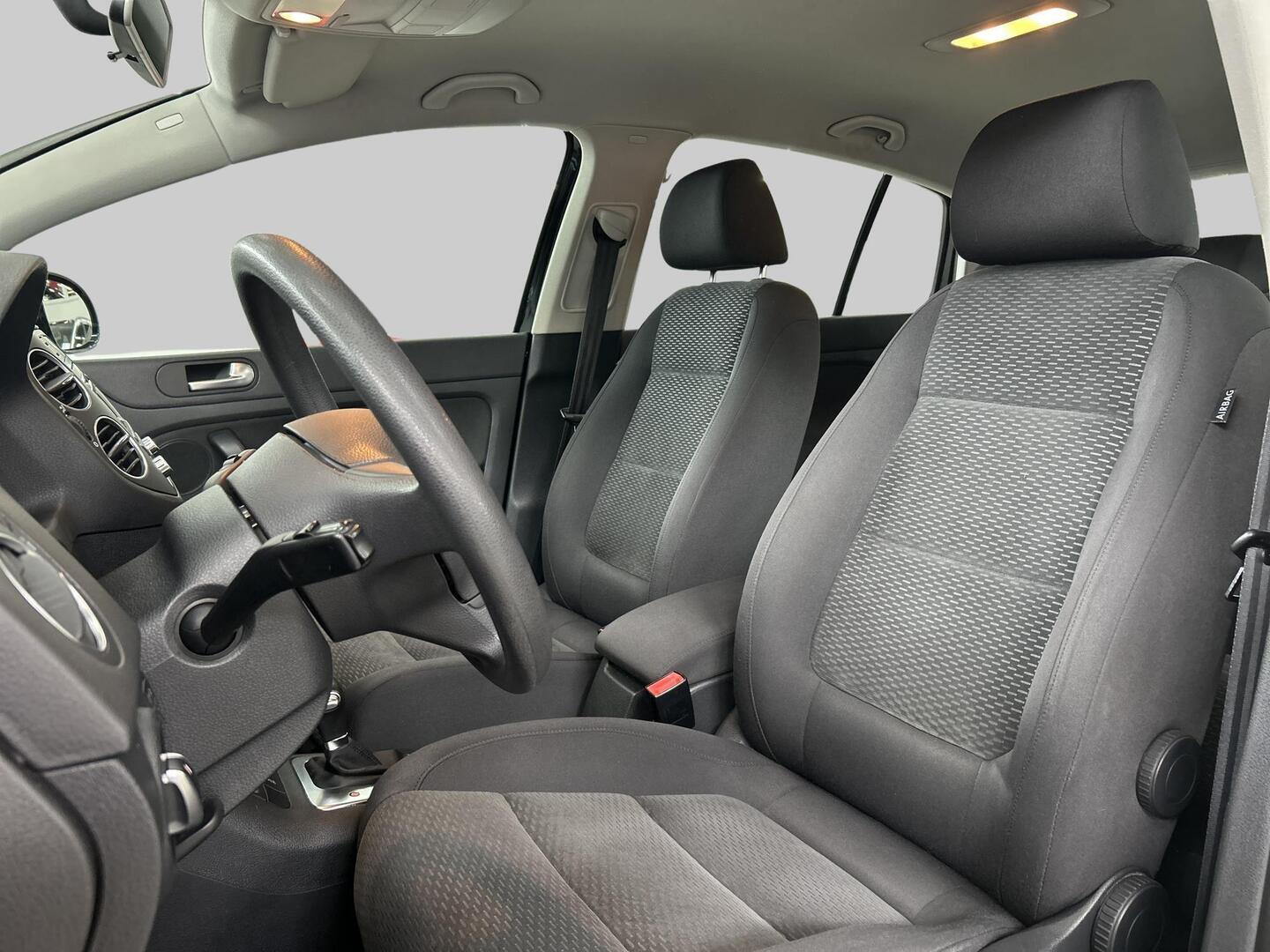 VOLKSWAGEN Golf Plus 2010