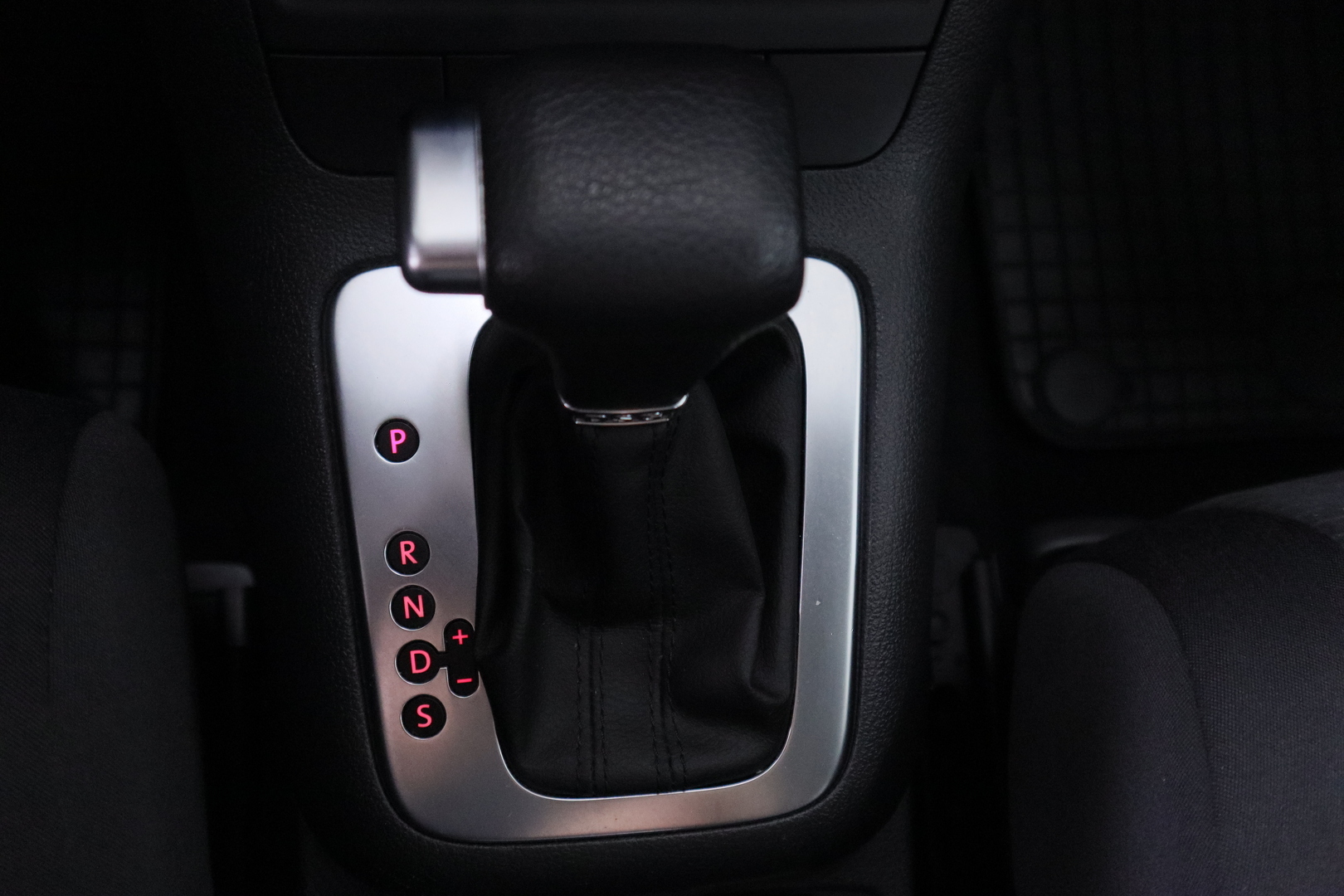 VOLKSWAGEN Golf Plus 2010
