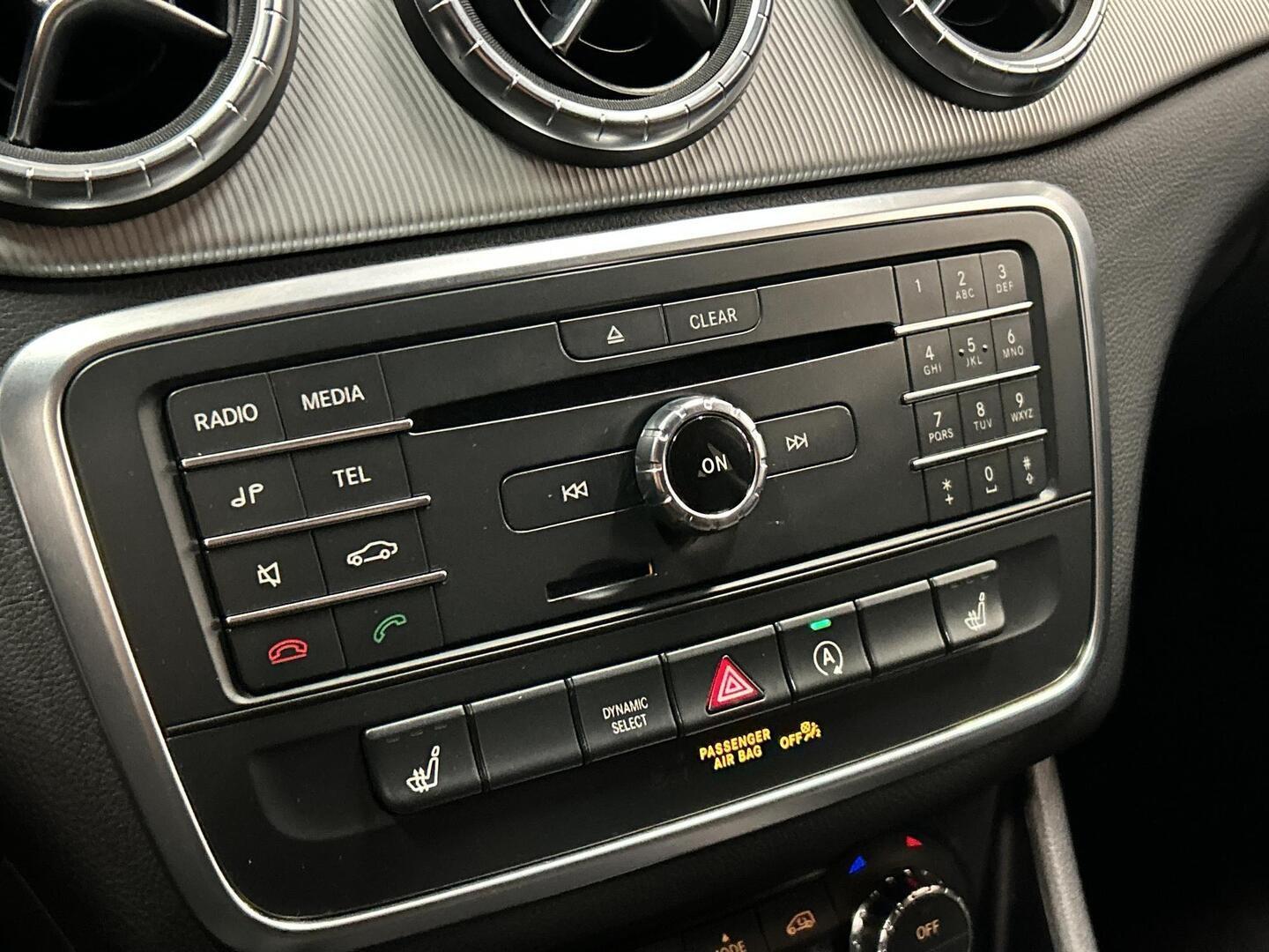 MERCEDES-BENZ CLA 2016