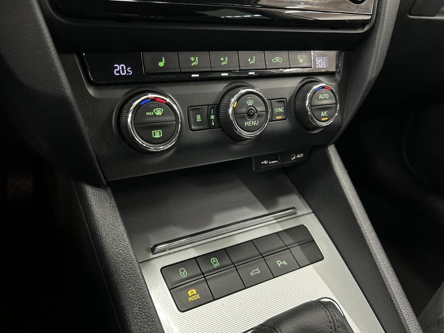 SKODA Octavia 2016