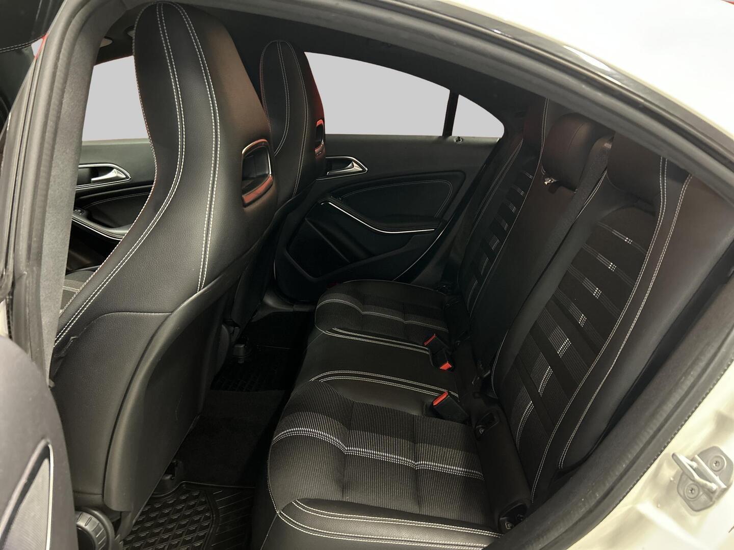 MERCEDES-BENZ CLA 2016