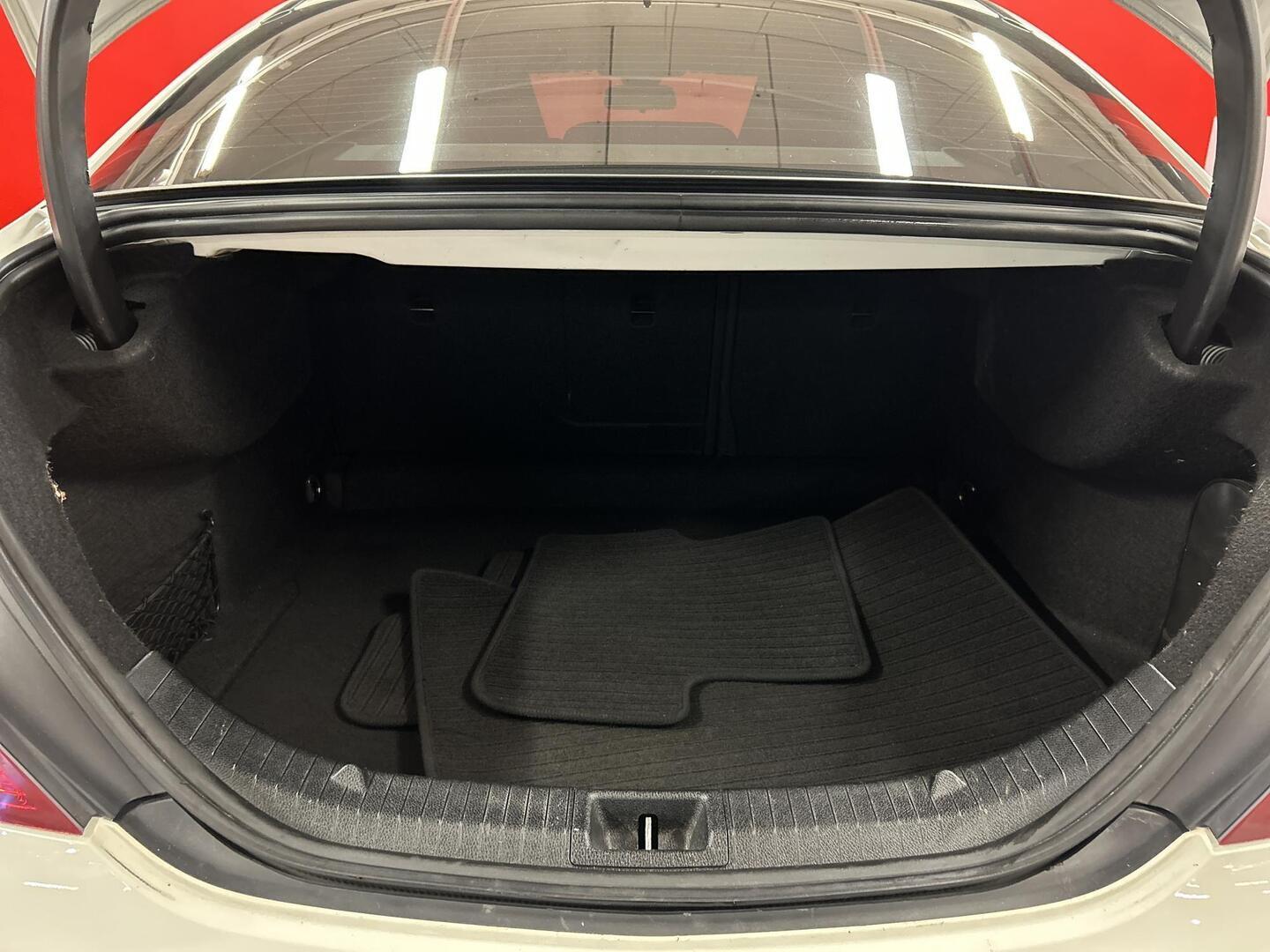 MERCEDES-BENZ CLA 2016