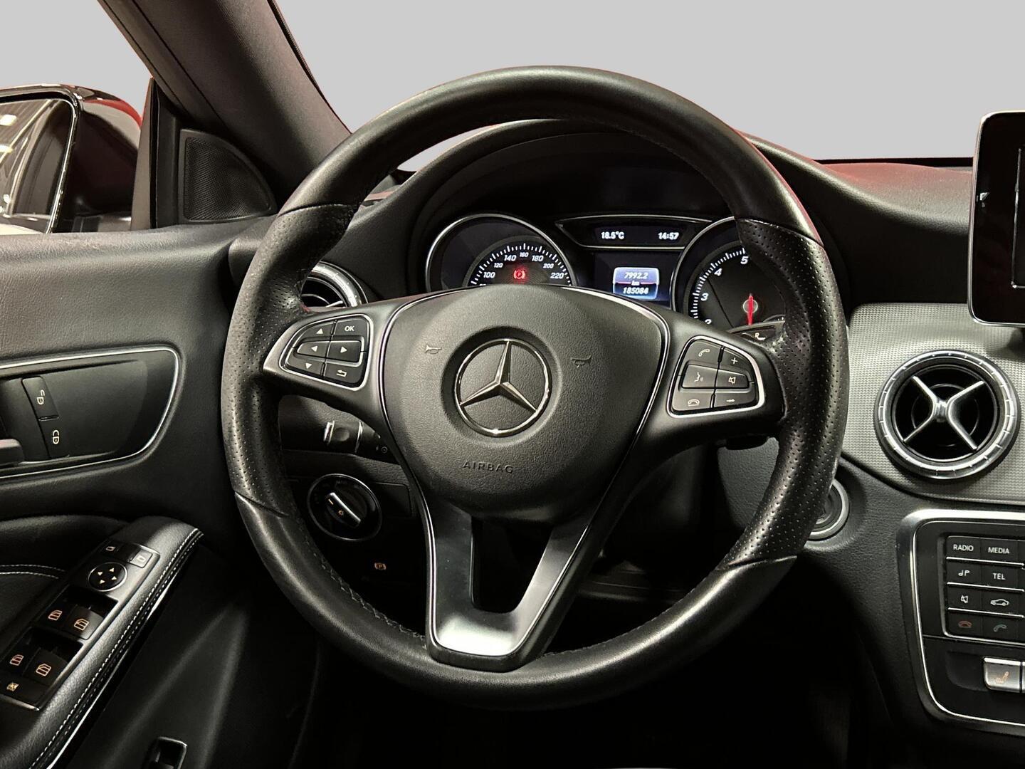 MERCEDES-BENZ CLA 2016