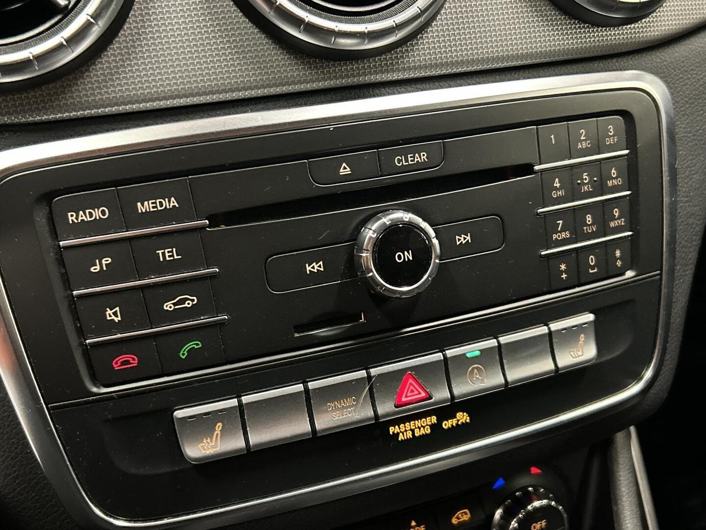 MERCEDES-BENZ CLA 2016