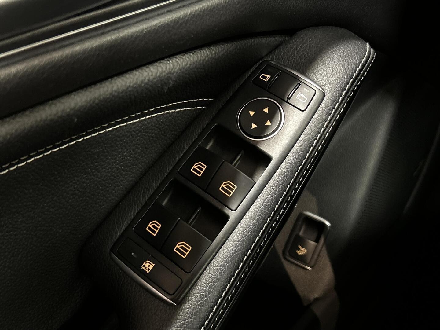 MERCEDES-BENZ CLA 2016