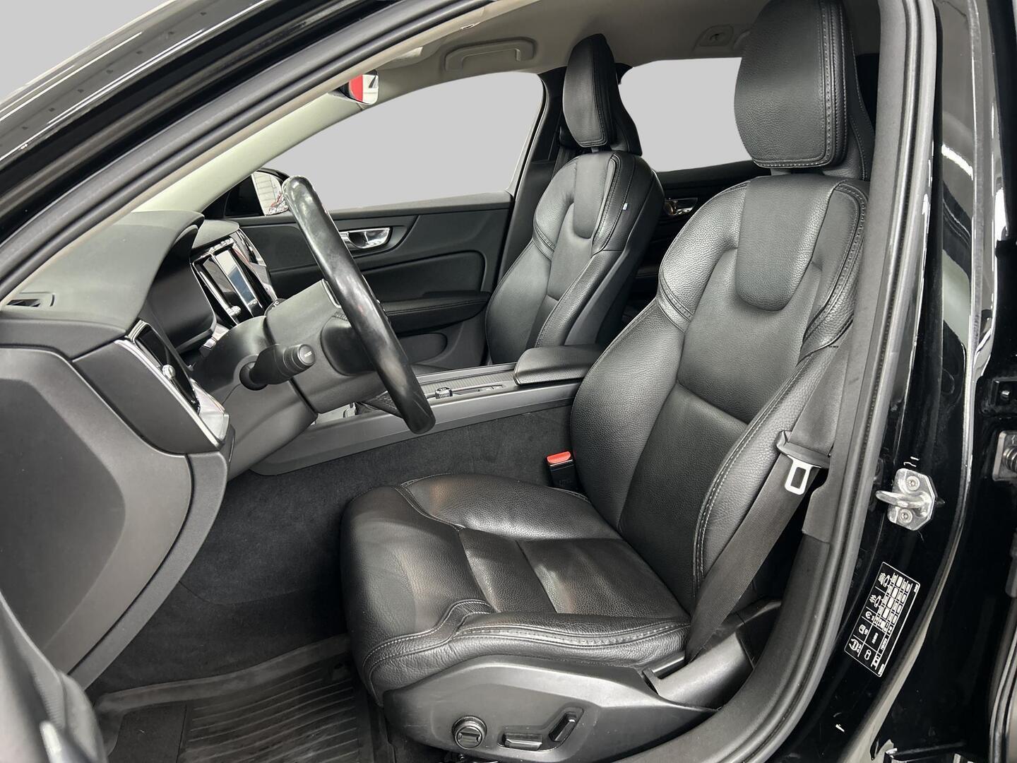 VOLVO V60 Cross Country 2019