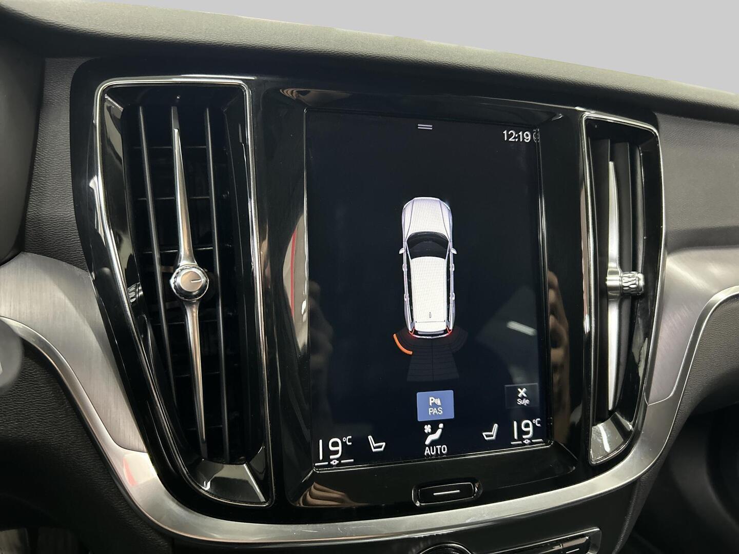 VOLVO V60 Cross Country 2019