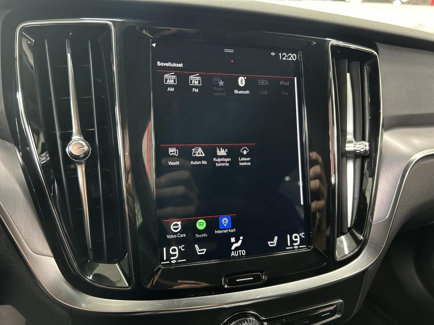 VOLVO V60 Cross Country 2019