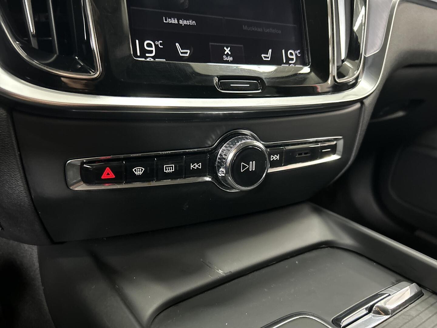 VOLVO V60 Cross Country 2019