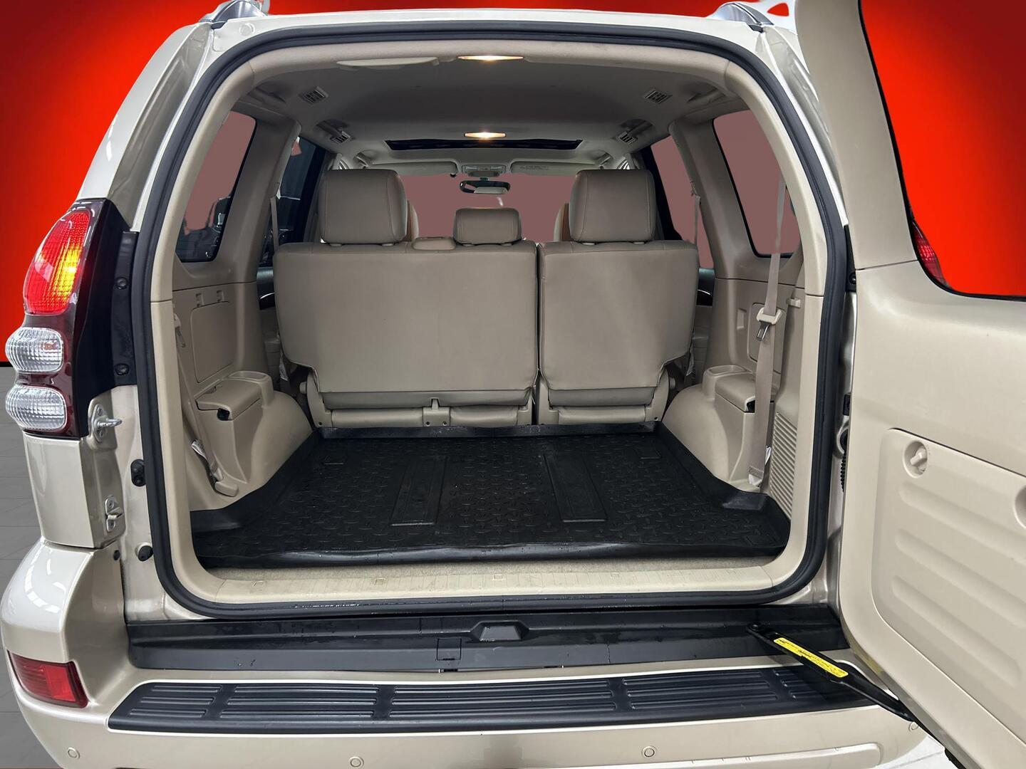 TOYOTA Land Cruiser 2006