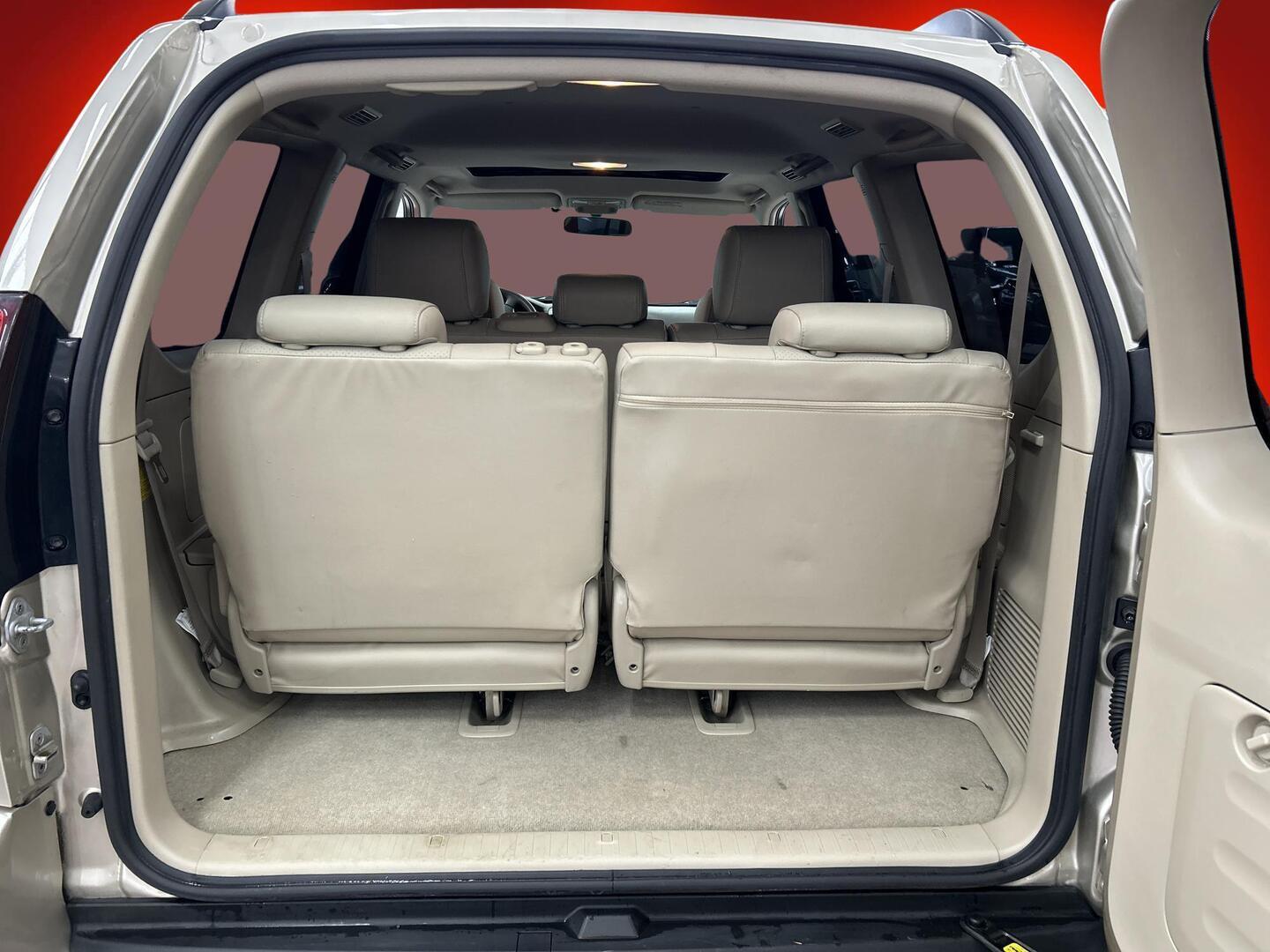 TOYOTA Land Cruiser 2006