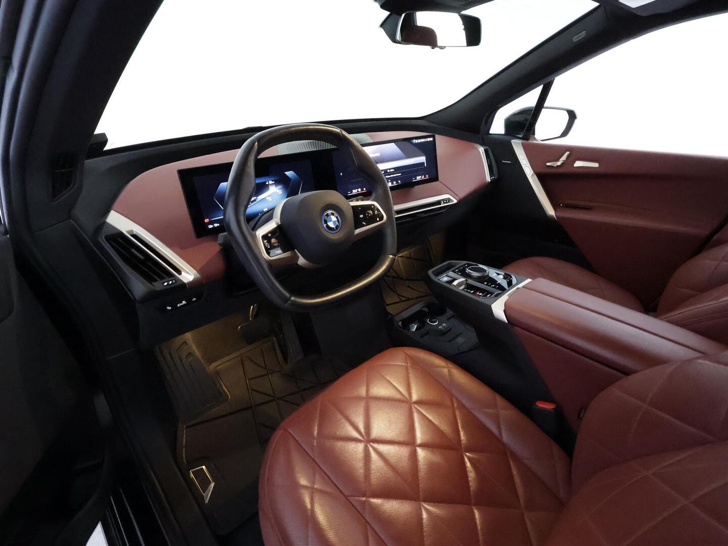 BMW IX 2023
