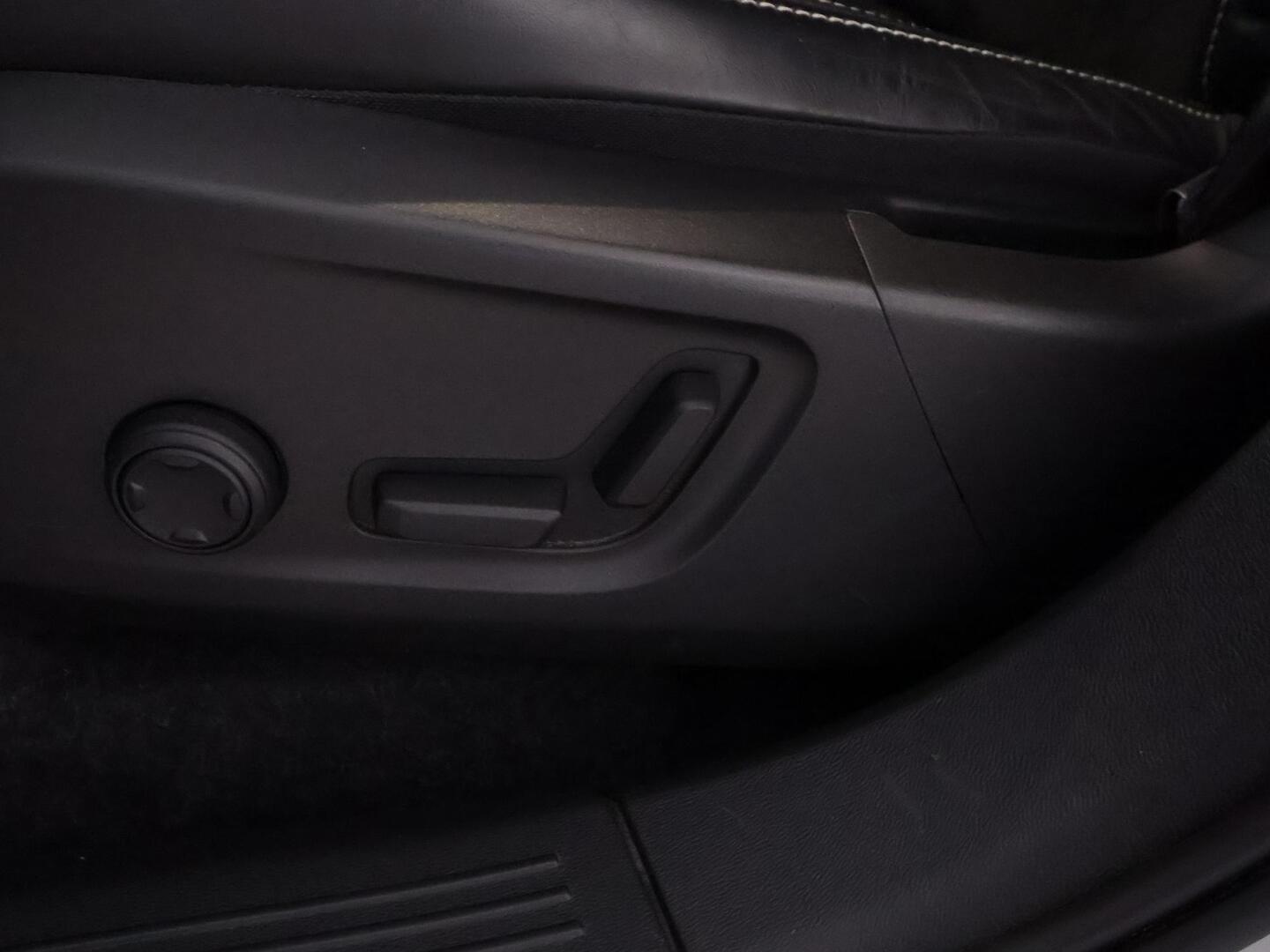 VOLVO XC40 2022