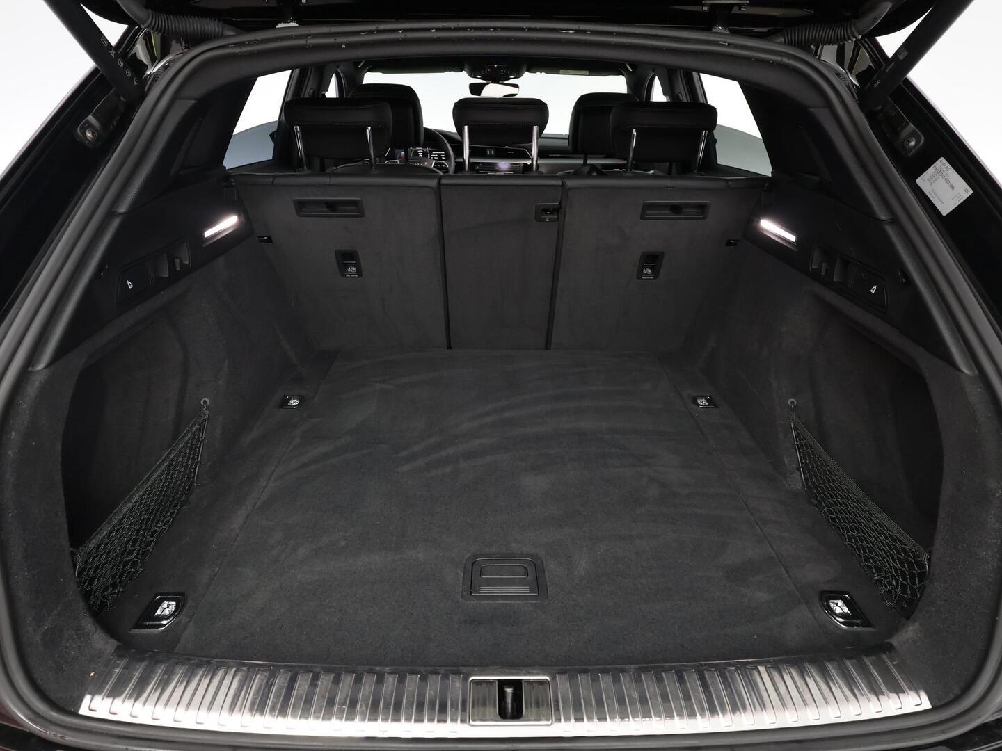 AUDI E-TRON 2023