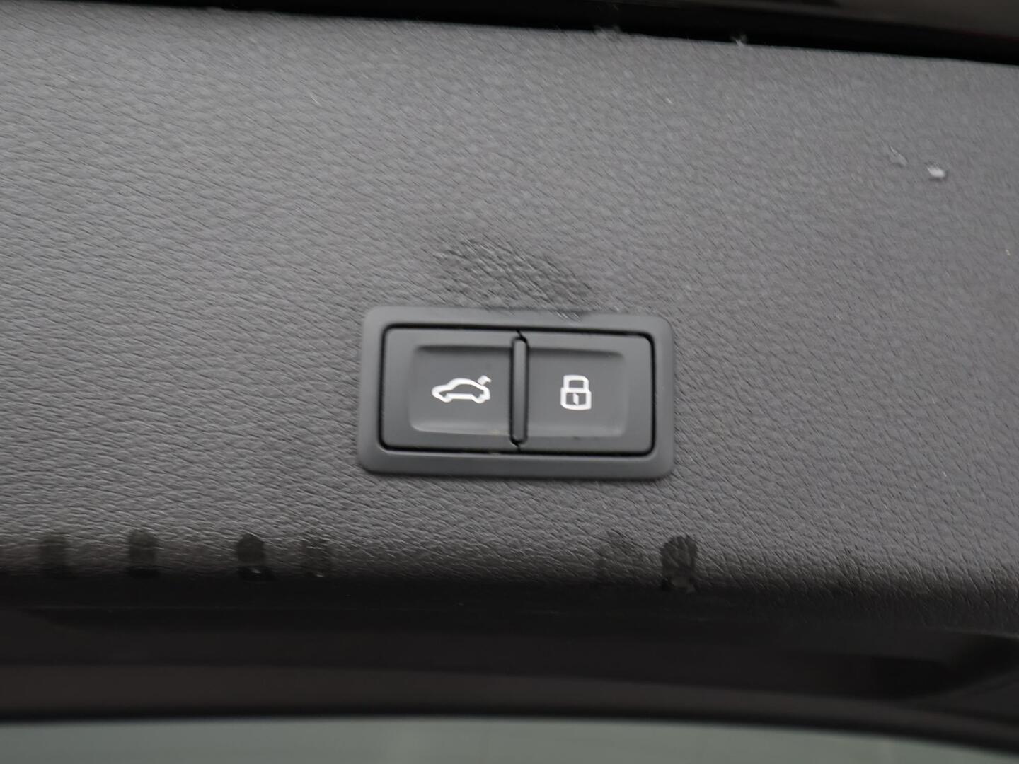 AUDI E-TRON 2023