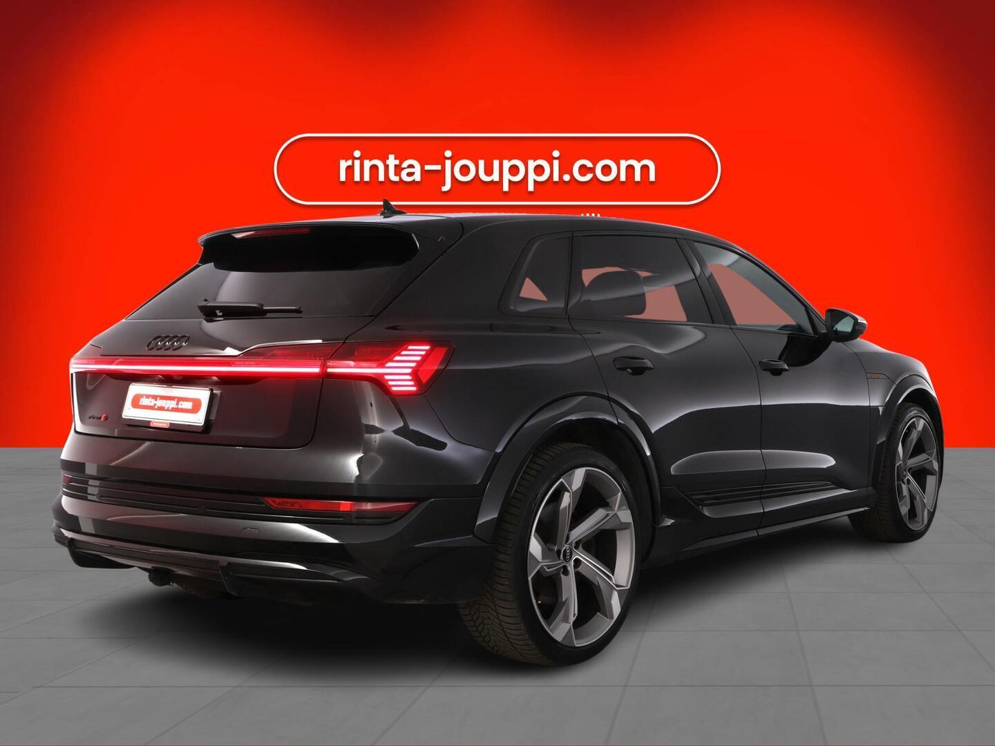 AUDI E-TRON 2023
