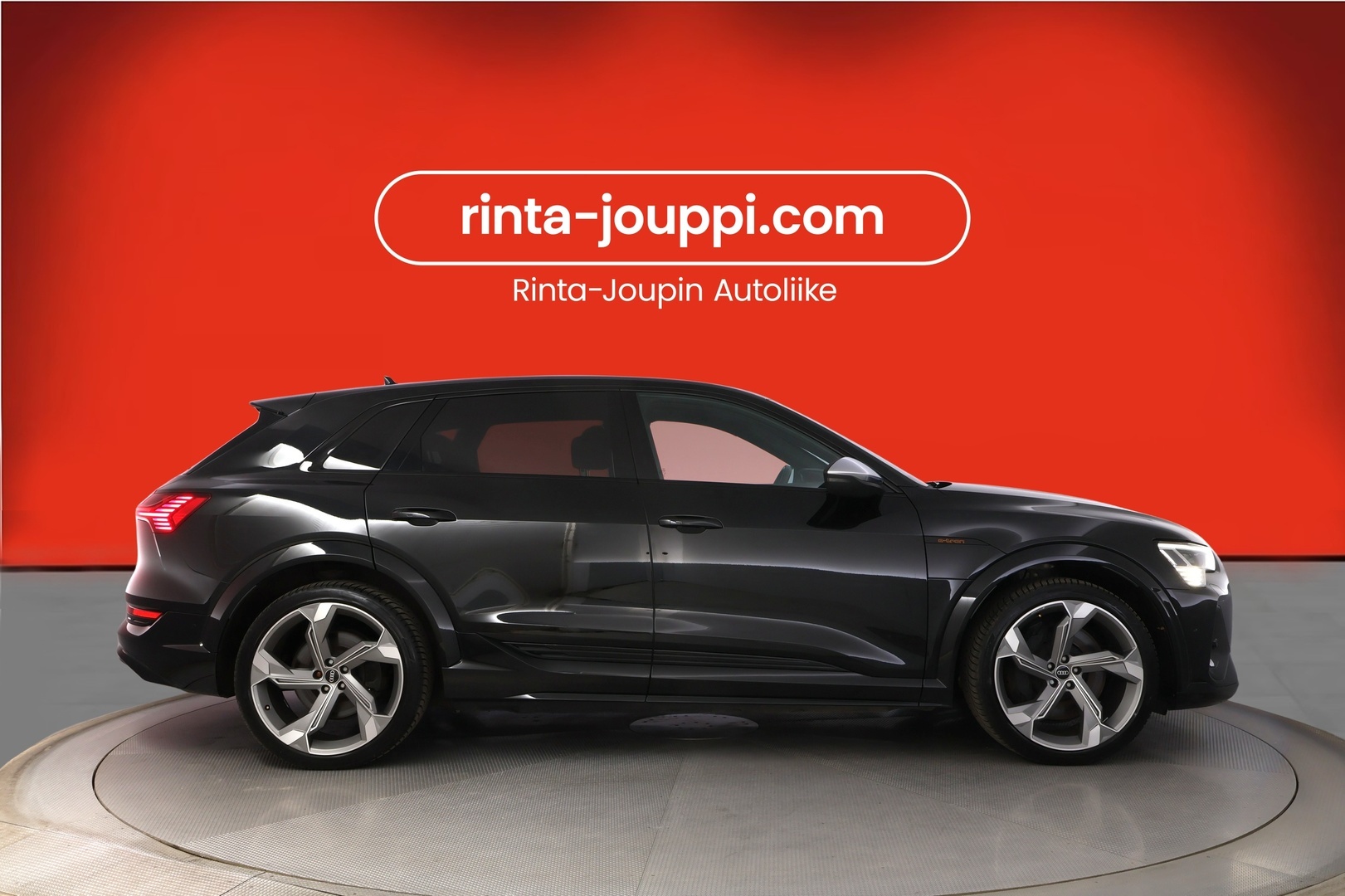 AUDI E-TRON 2023