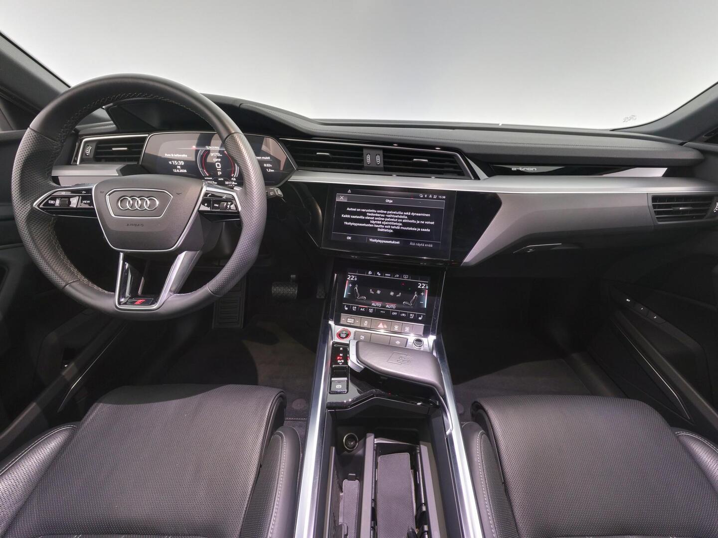 AUDI E-TRON 2023