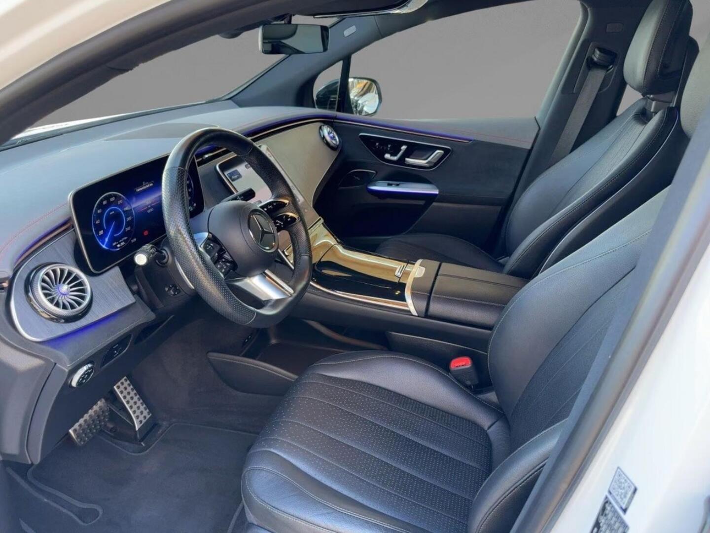 MERCEDES-BENZ EQE SUV 2025