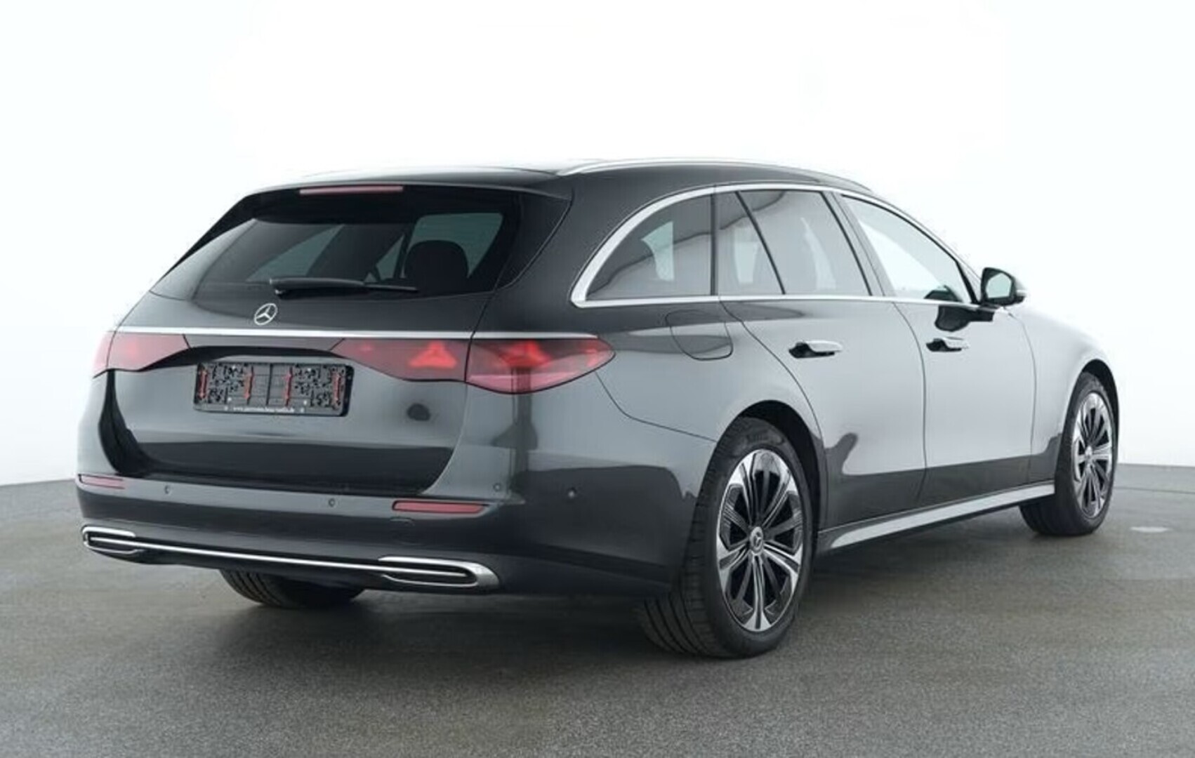 MERCEDES-BENZ E 2026