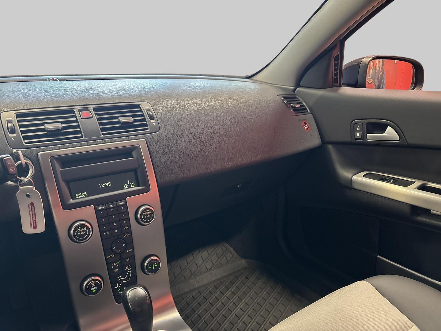 VOLVO C30 2007
