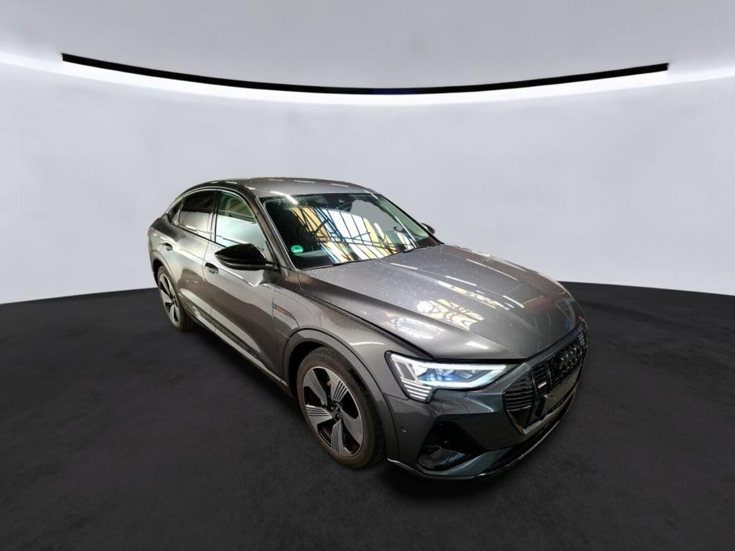 AUDI E-TRON 2023