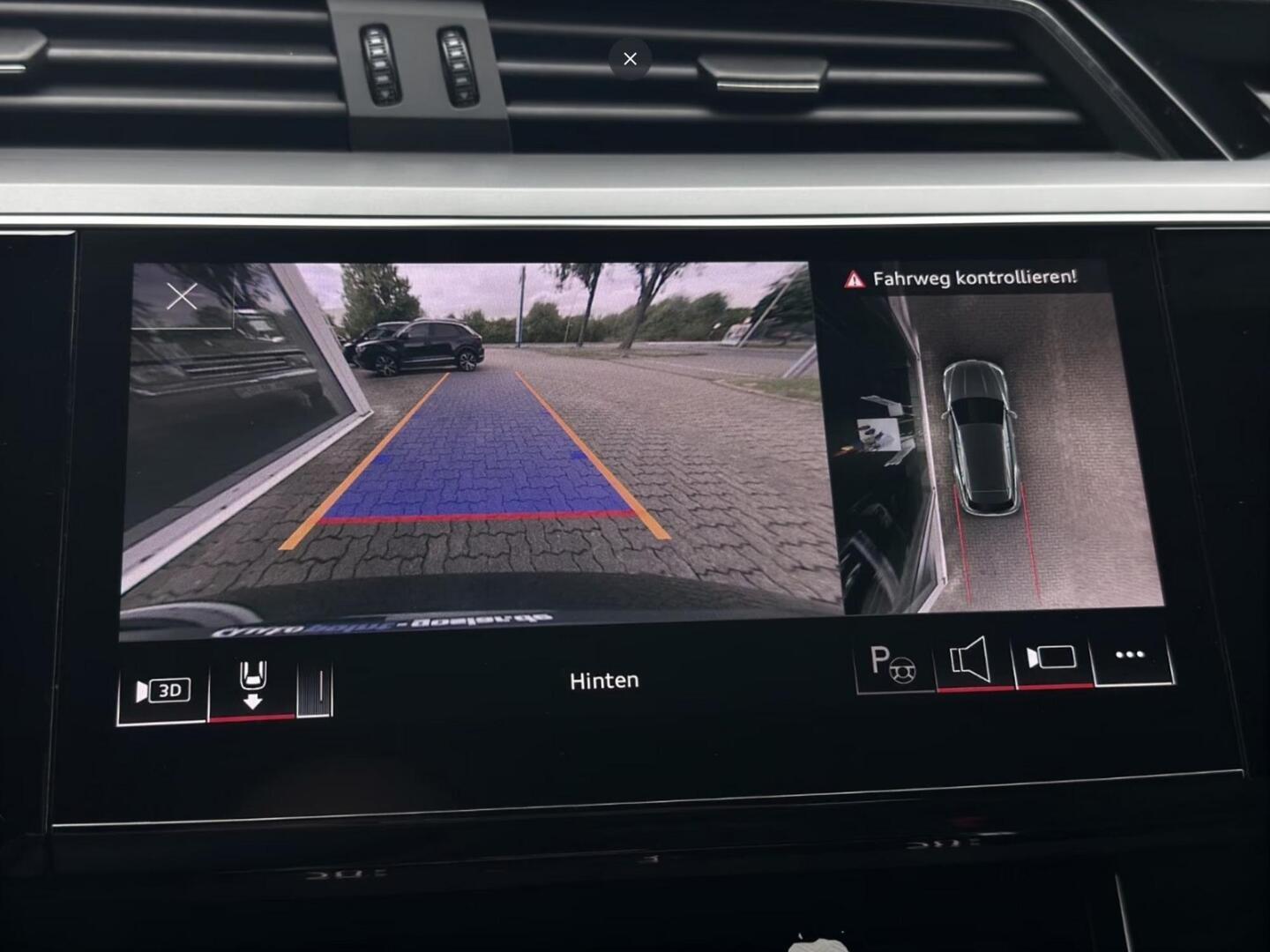 AUDI Q8 E-TRON 2024