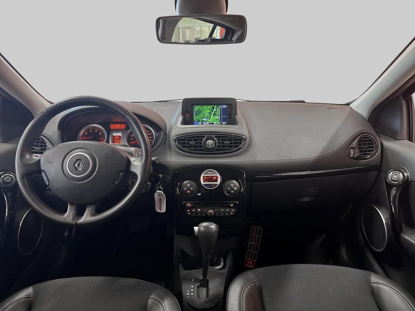 RENAULT Clio 2012