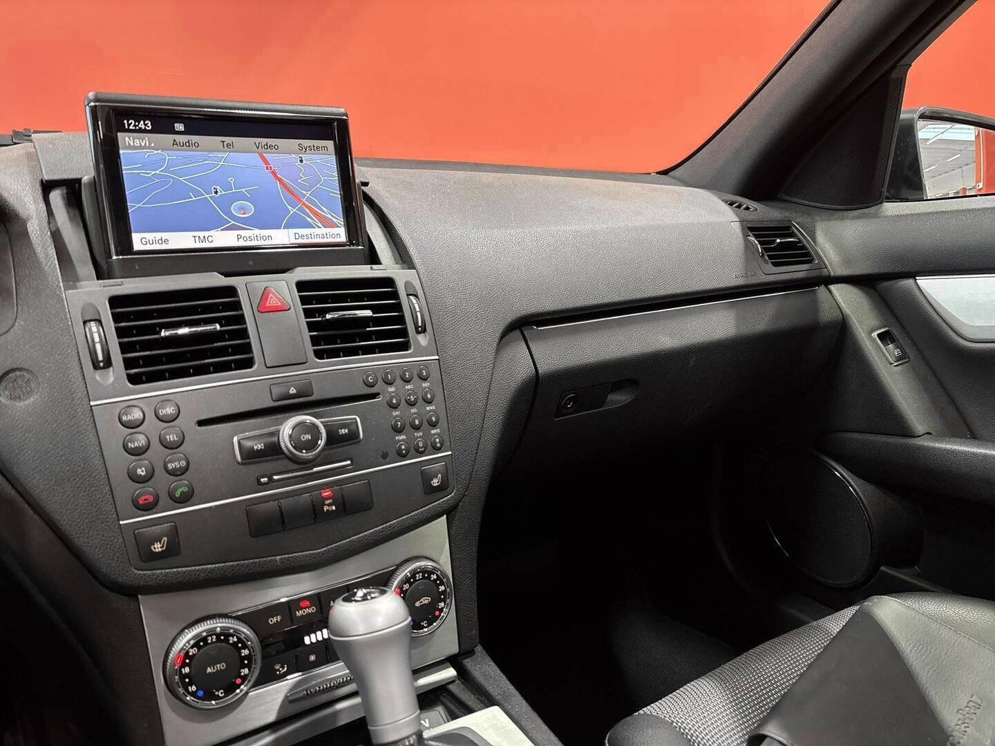 MERCEDES-BENZ C 2010