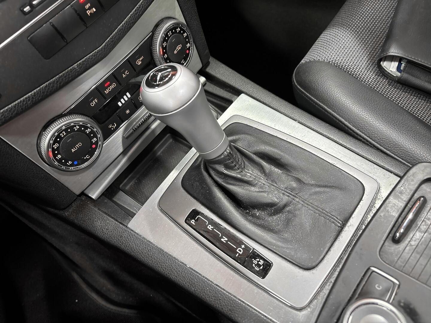 MERCEDES-BENZ C 2010