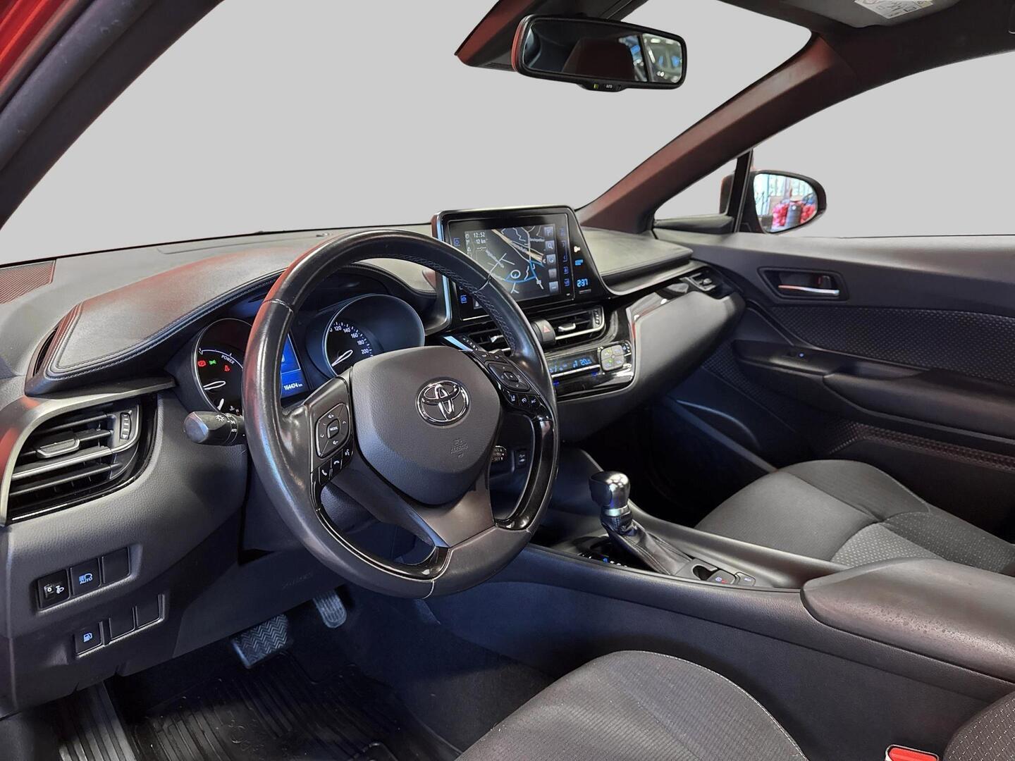 TOYOTA C-HR 2018