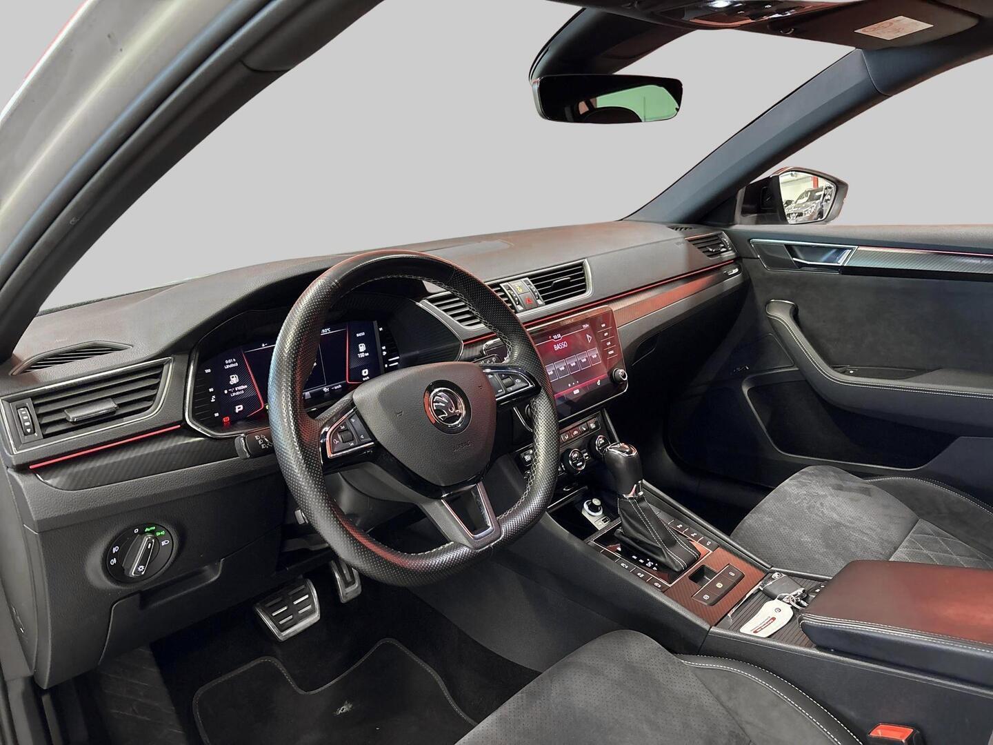 SKODA Superb 2019