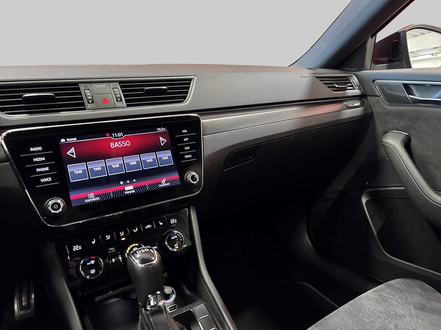 SKODA Superb 2019