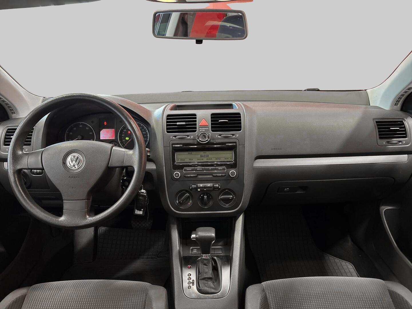 VOLKSWAGEN Jetta 2009