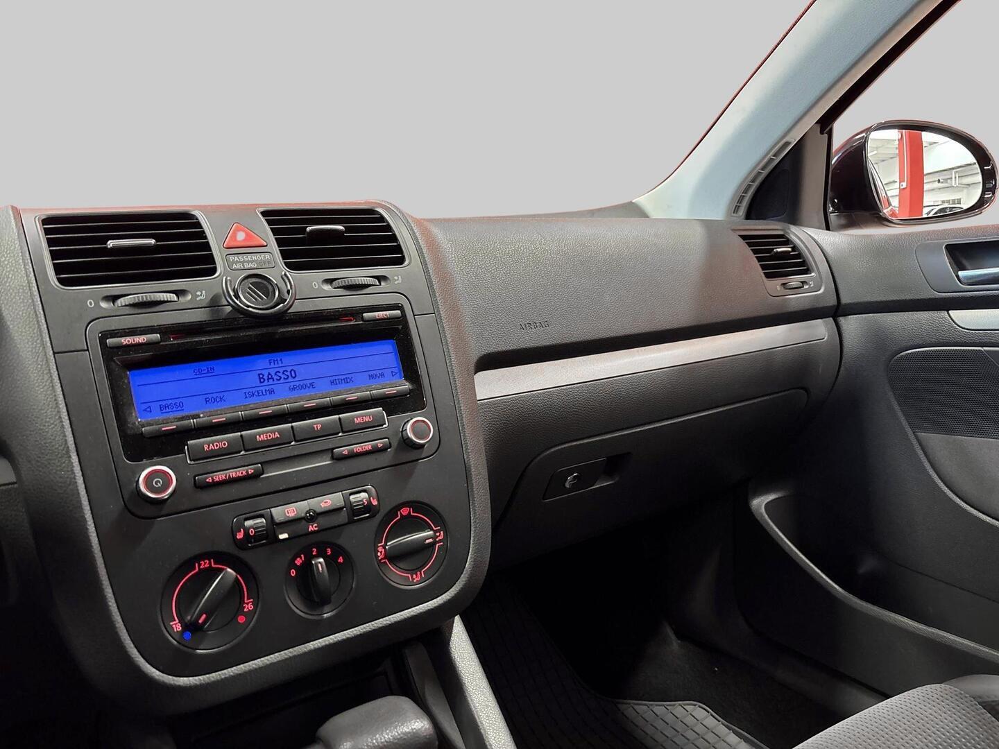 VOLKSWAGEN Jetta 2009