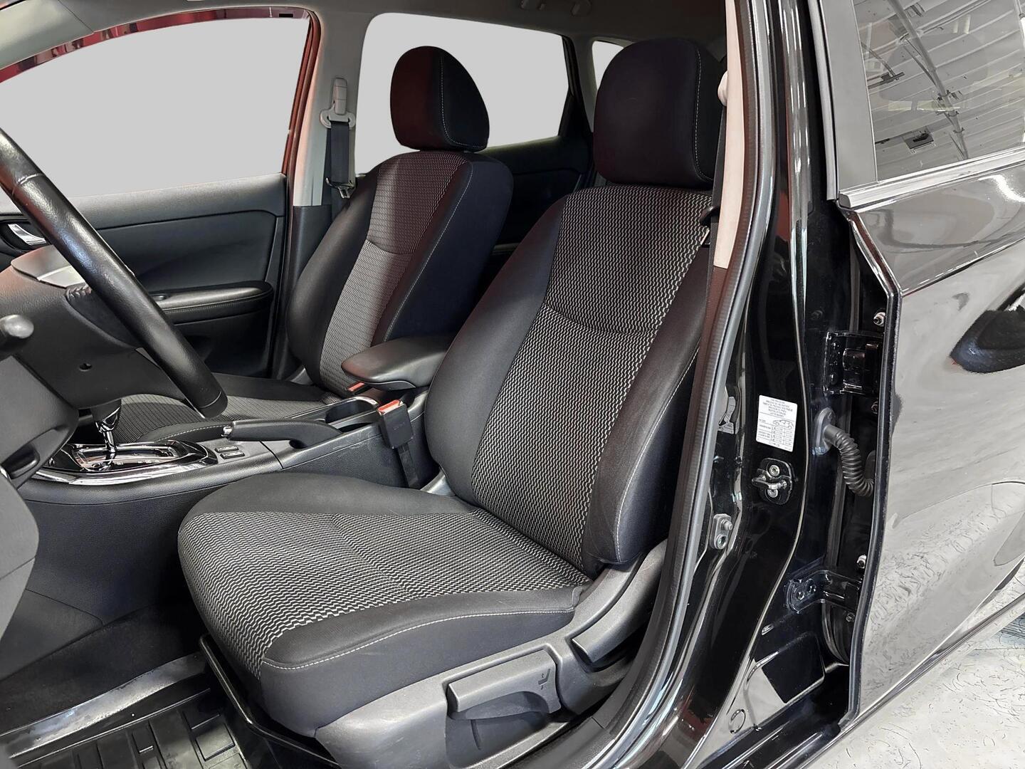 NISSAN Pulsar 2015