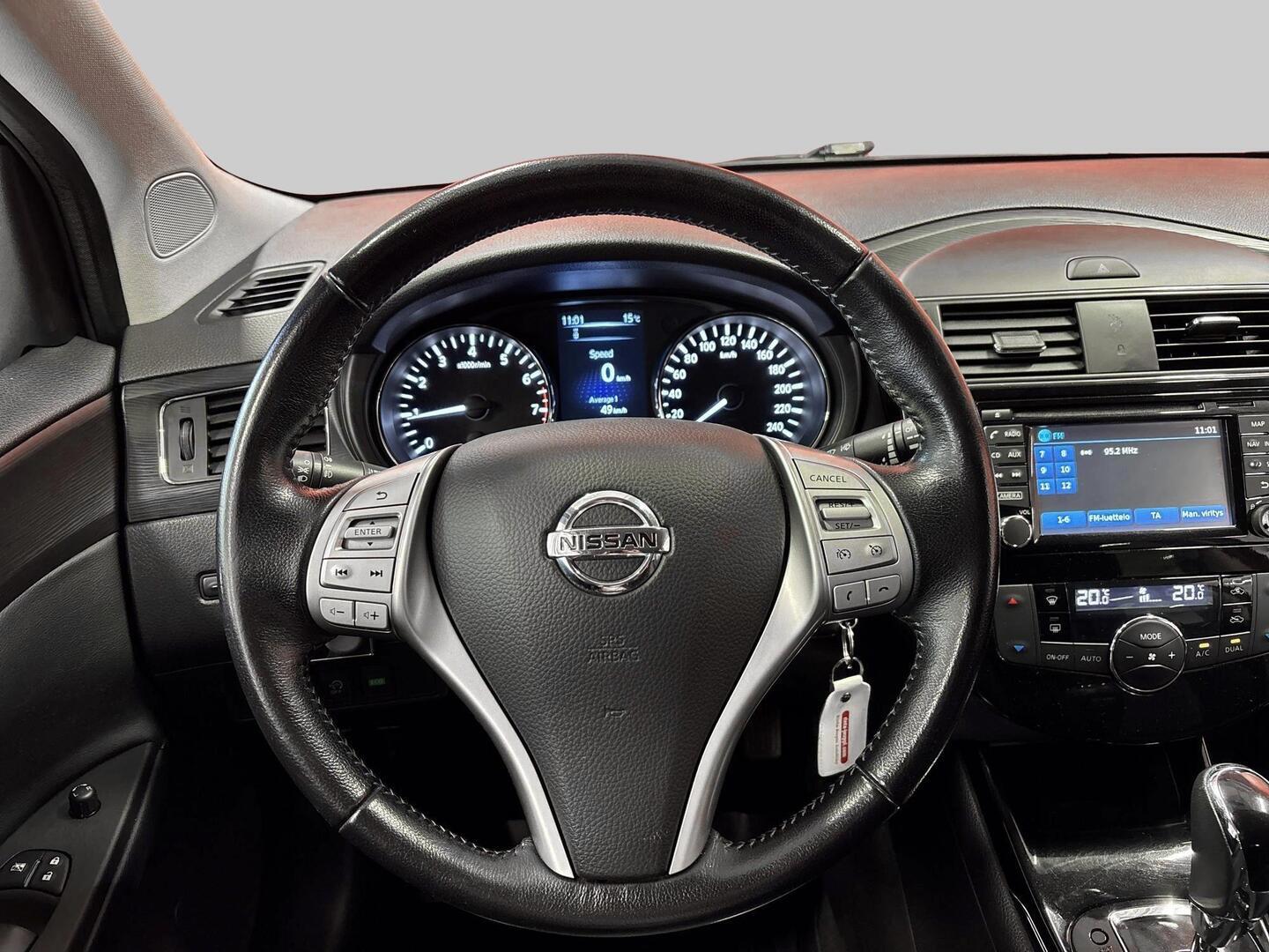 NISSAN Pulsar 2015