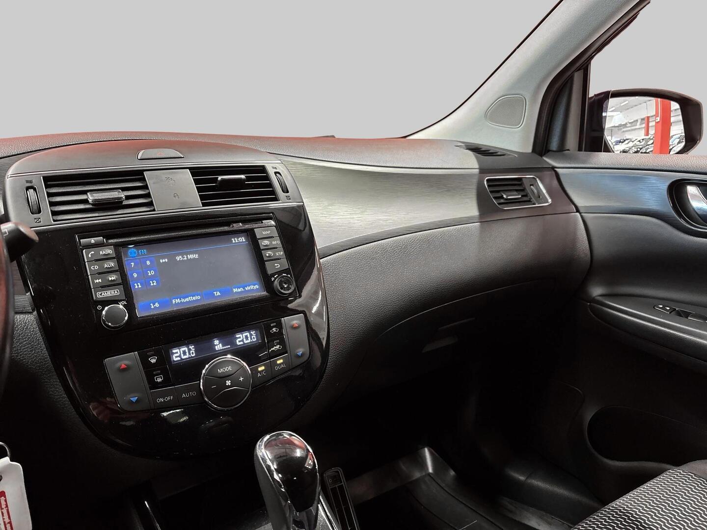 NISSAN Pulsar 2015