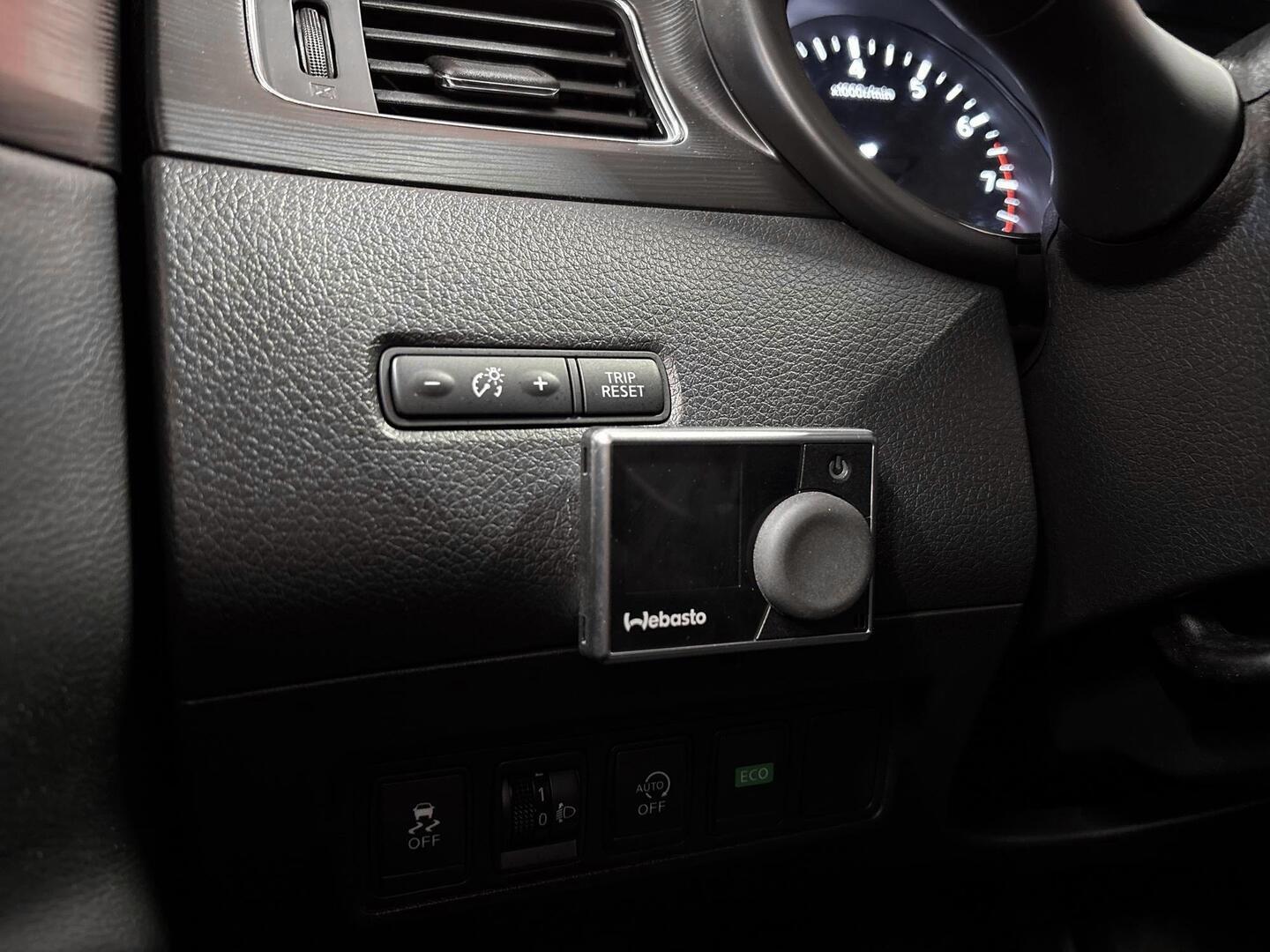 NISSAN Pulsar 2015