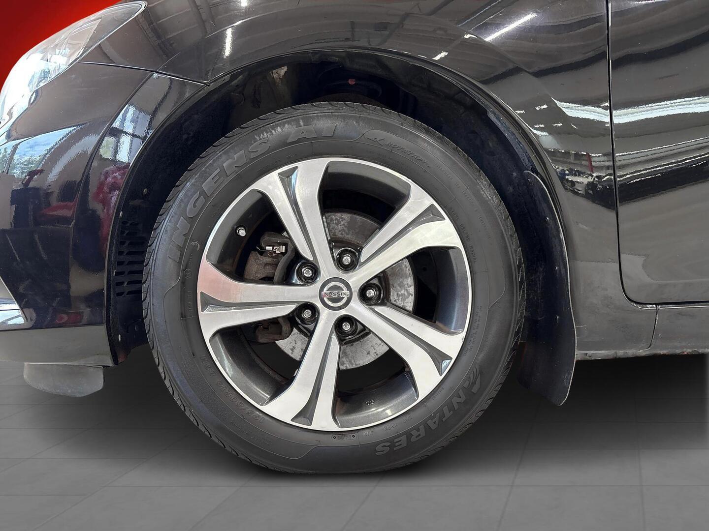 NISSAN Pulsar 2015