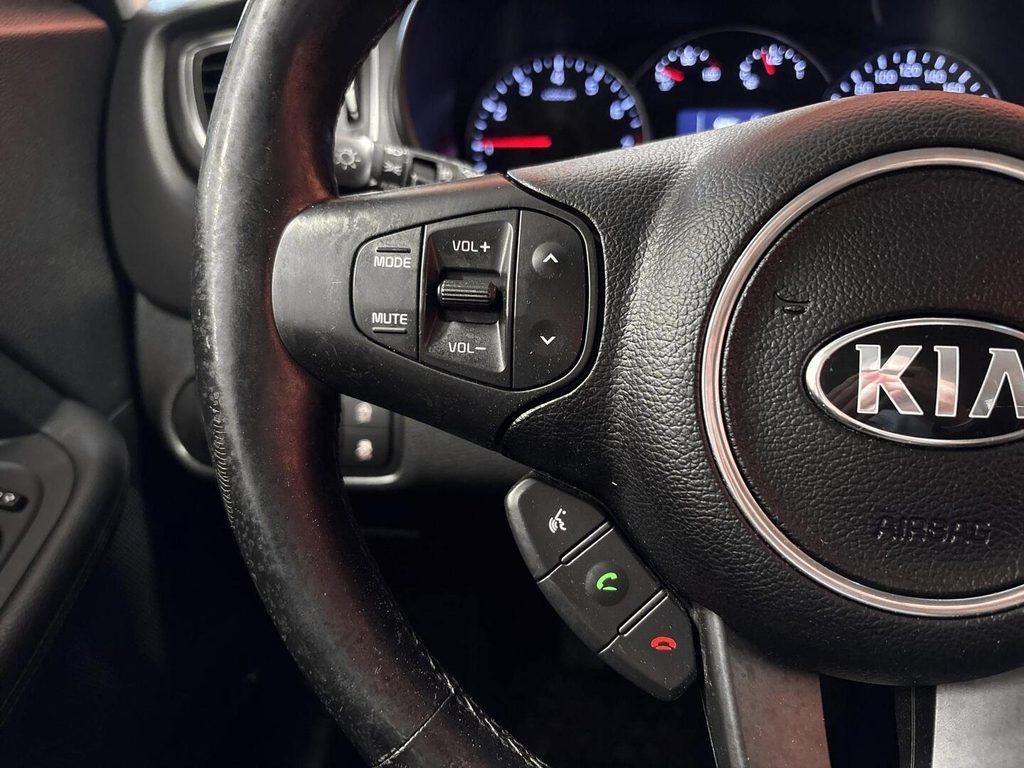 KIA Carens 2015