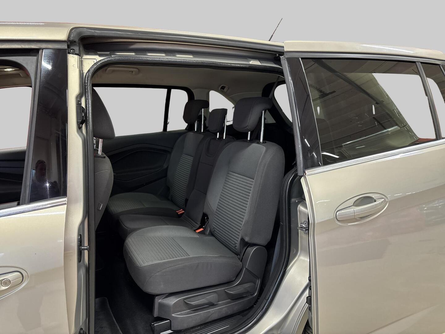 FORD Grand C-Max 2015